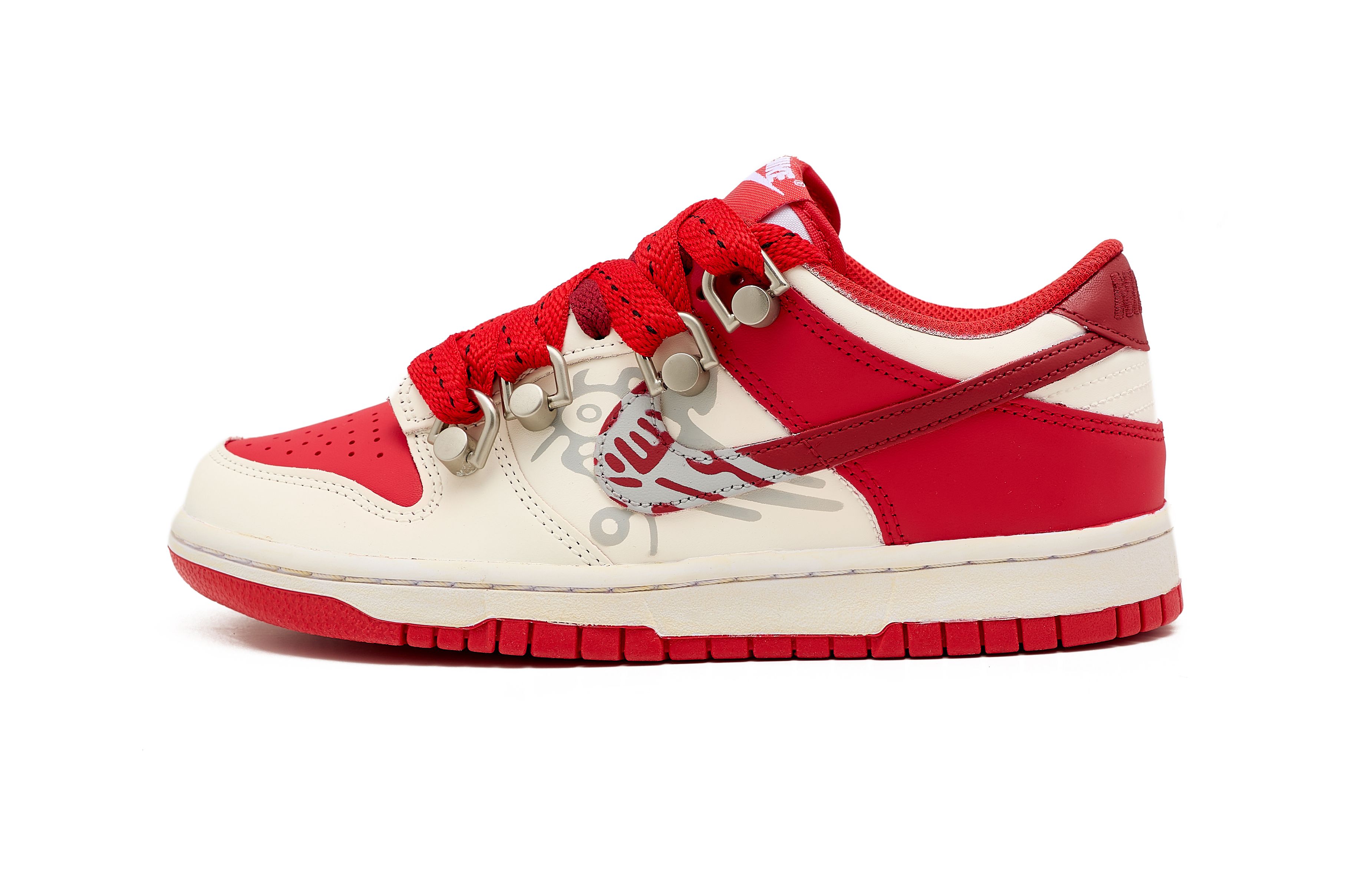 Nike Dunk Young Chicken Leather низкие детские кроссовки для скейтбординга Red White Unisex
Nike Dunk Young Chicken Leather низкие детские кроссовки для скейтбординга Red White Unisex