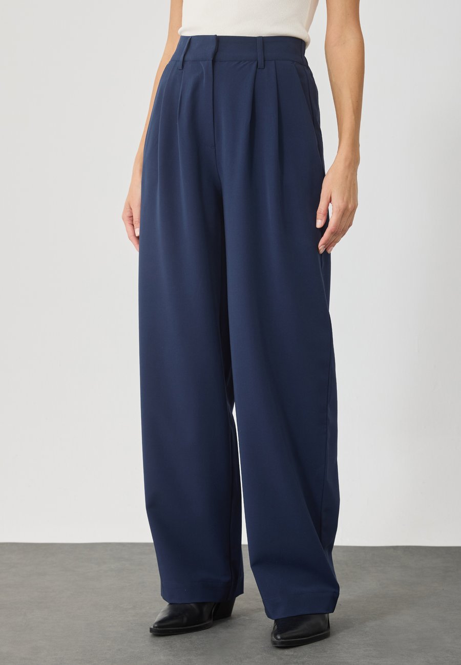 Брюки Anna Field Trousers, Navy/Dark Blue
Брюки Anna Field Trousers, Navy/Dark Blue