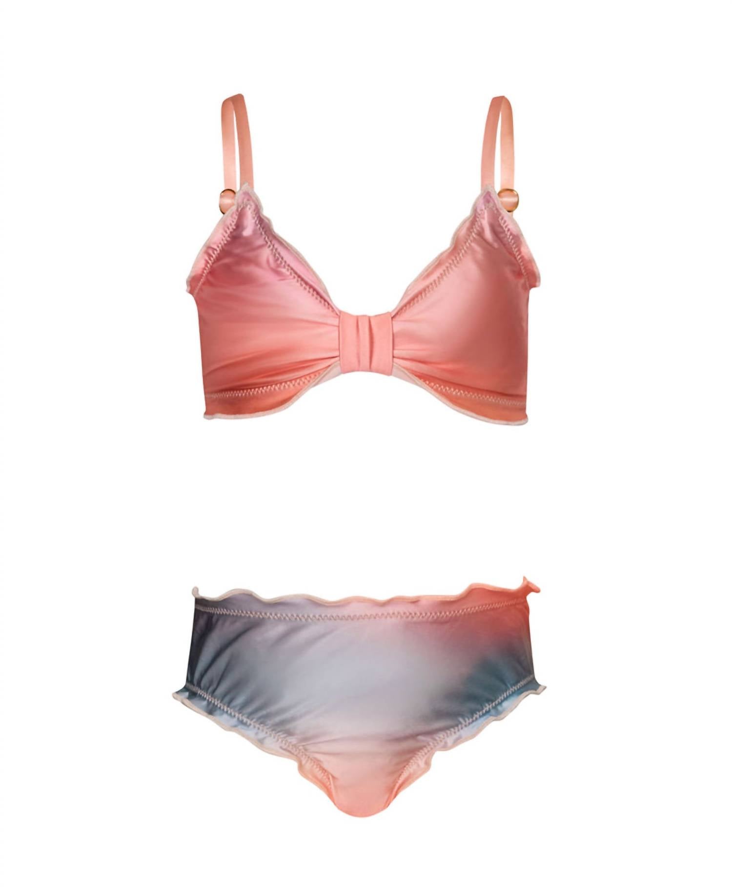 Детский бикини с рюшами "Закатное небо" PQ Swim, Sunset Sky
Детский бикини с рюшами "Закатное небо" PQ Swim, Sunset Sky