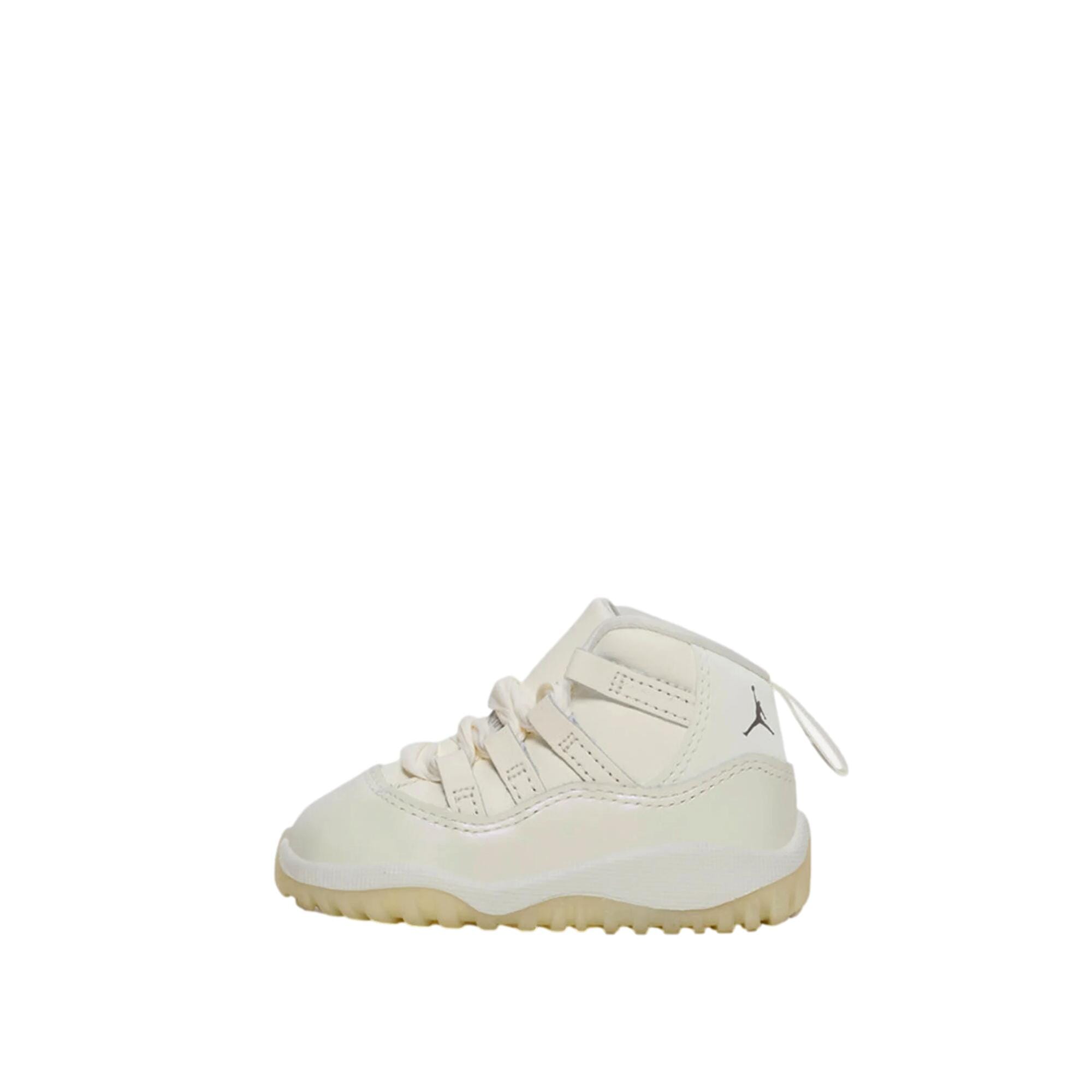 Nike Jordan 11 Retro Sail/Pearl Grey - White DO3856-110 Детская модель
Nike Jordan 11 Retro Sail/Pearl Grey - White DO3856-110 Детская модель