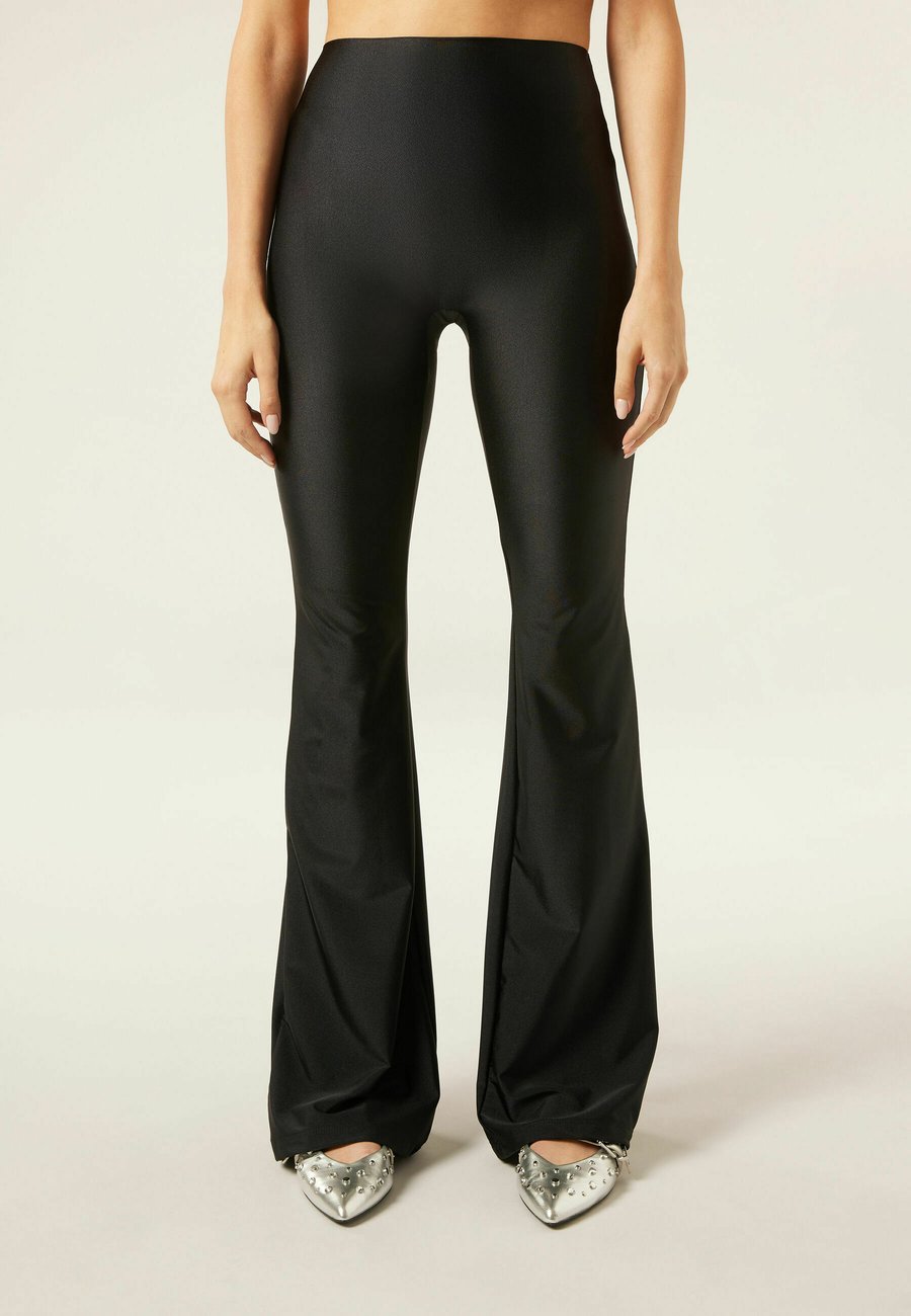 Брюки Calzedonia ULTRA SHINY FLARED , Black
Брюки Calzedonia ULTRA SHINY FLARED , Black