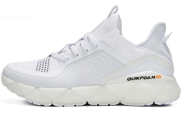 Кроссовки мужские низкие белый/черный 361°
Кроссовки мужские низкие белый/черный 361°