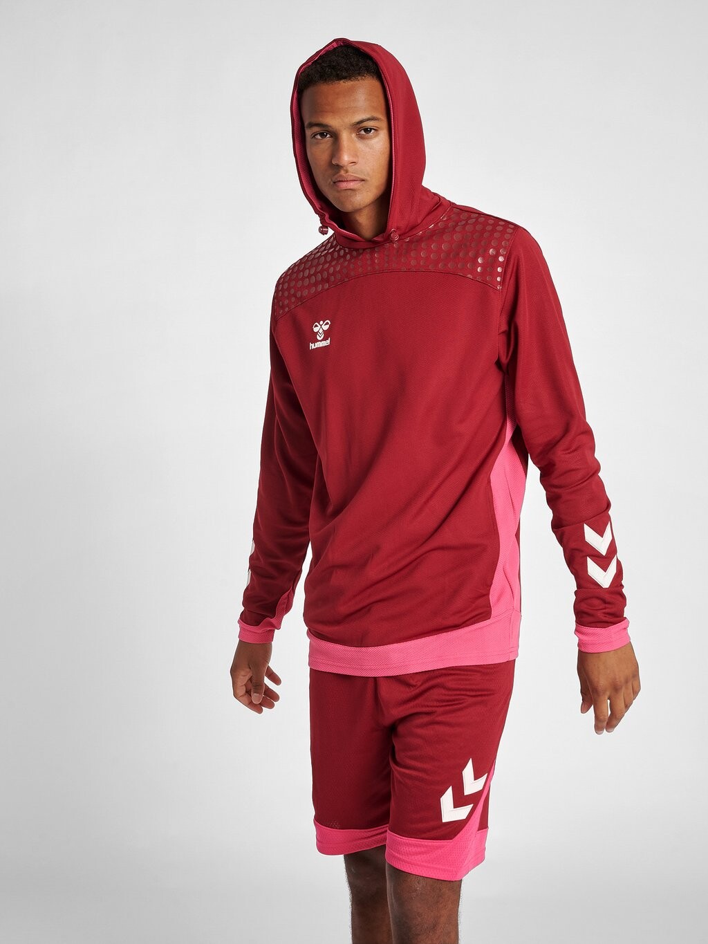 Толстовка HMLLEAD POLY HOODIE Hummel, цвет biking red
Толстовка HMLLEAD POLY HOODIE Hummel, цвет biking red