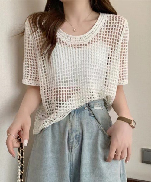 Футболка, крой оверсайз, бренд Fun & Daily, цвет белый
Футболка, крой оверсайз, бренд Fun & Daily, цвет белый