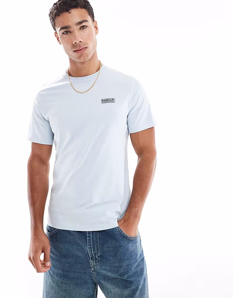 Футболка Barbour International с маленьким логотипом светло-голубого цвета 
Футболка Barbour International с маленьким логотипом светло-голубого цвета