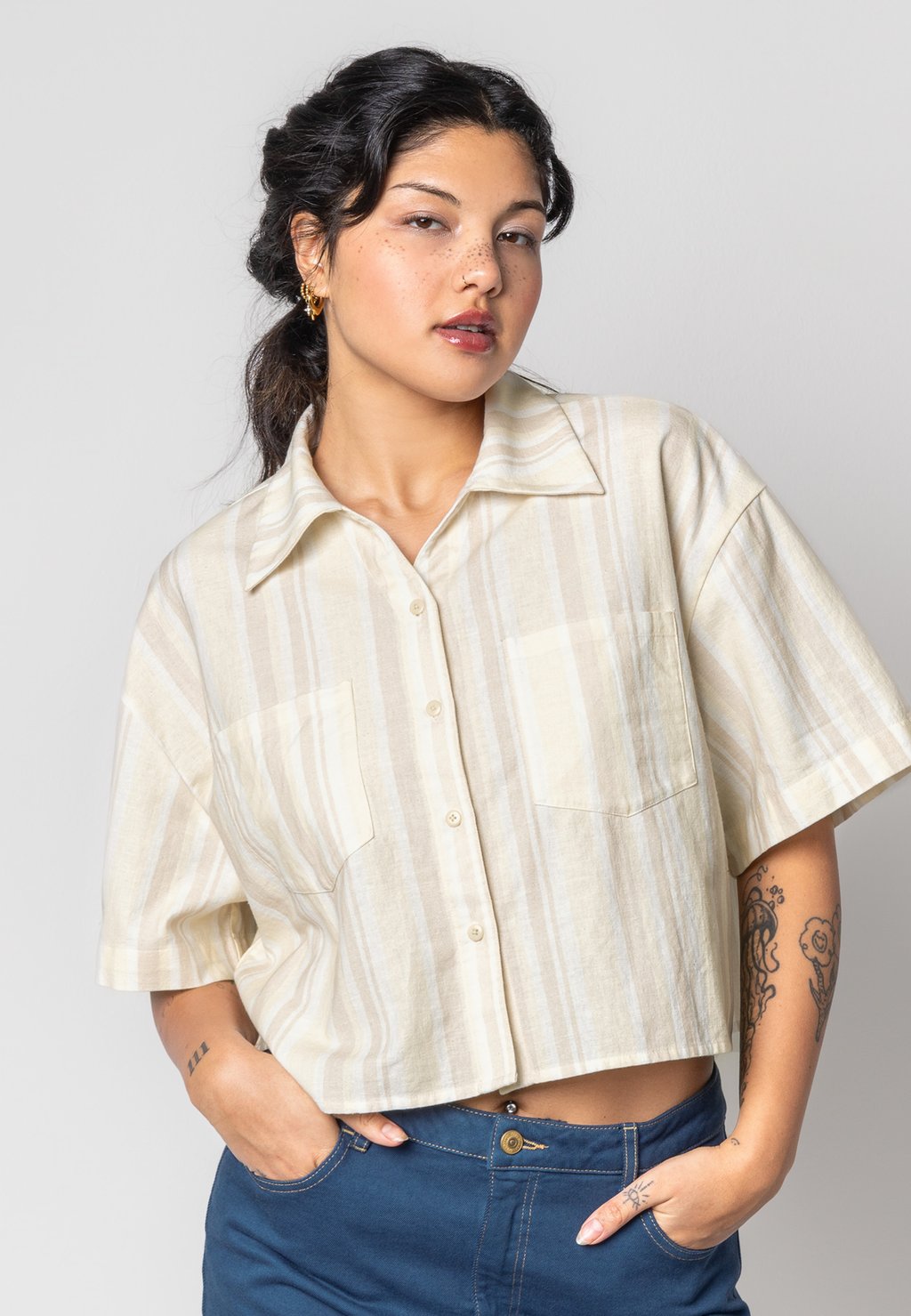 Блузка на пуговицах trueStory, бежевый
Блузка на пуговицах trueStory, бежевый