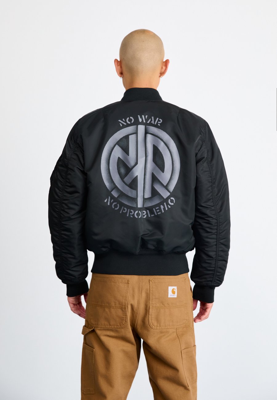 Куртка Alpha Industries ALPHA INDUSTRIES X NO PROBLEMO NO WAR, Black
Куртка Alpha Industries ALPHA INDUSTRIES X NO PROBLEMO NO WAR, Black