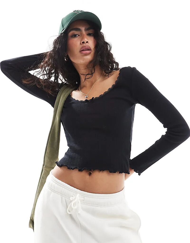 Топ с длинными рукавами и бантом черного цвета Brave Soul
Топ с длинными рукавами и бантом черного цвета Brave Soul