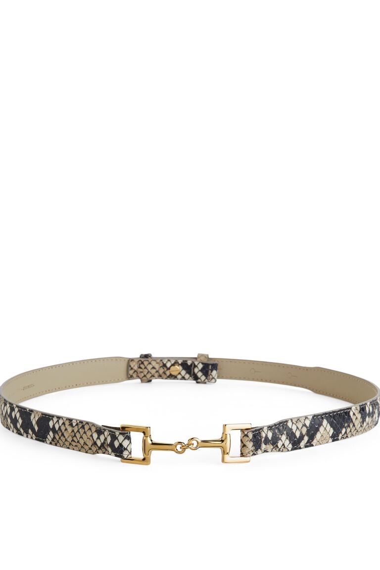 Кожаный ремень с пряжкой из конского уса Arket, коричневый
Кожаный ремень с пряжкой из конского уса Arket, коричневый