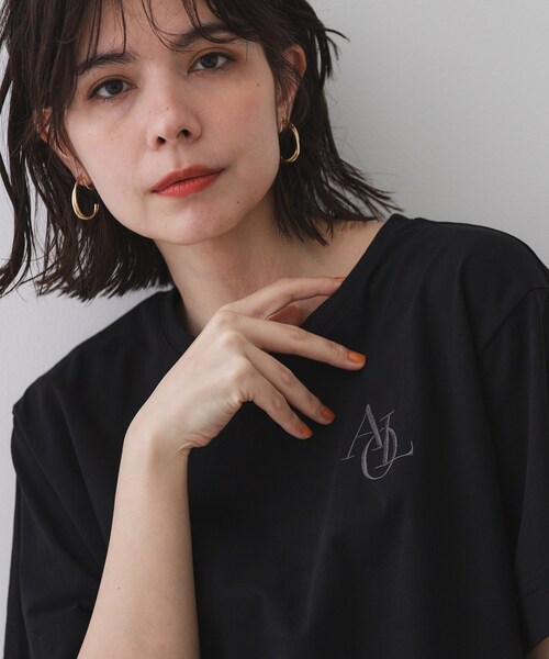 Футболка с вышитым логотипом, широкого кроя OPAQUE.CLIP, черный
Футболка с вышитым логотипом, широкого кроя OPAQUE.CLIP, черный