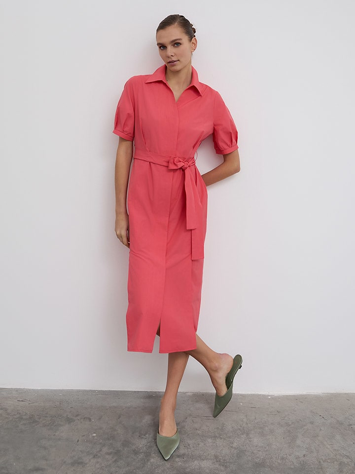 Платье до колена BGN, коралловый
Платье до колена BGN, коралловый