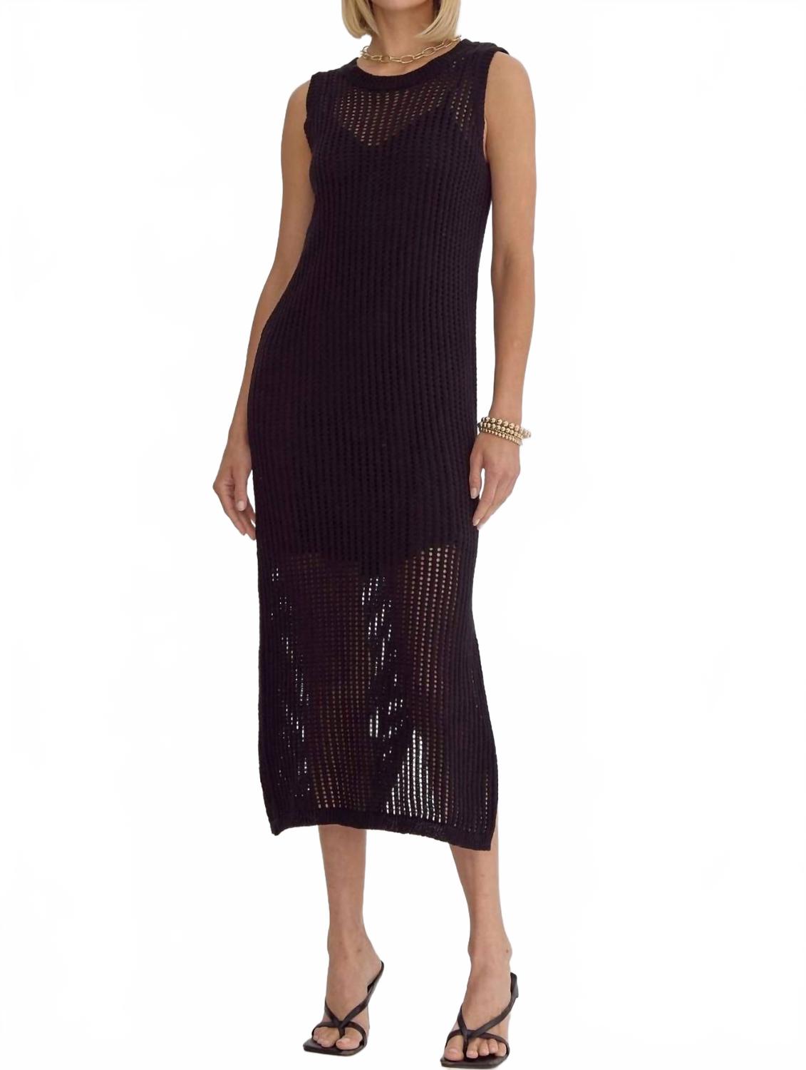 Черное вязаное платье миди без рукавов Entro
Черное вязаное платье миди без рукавов Entro