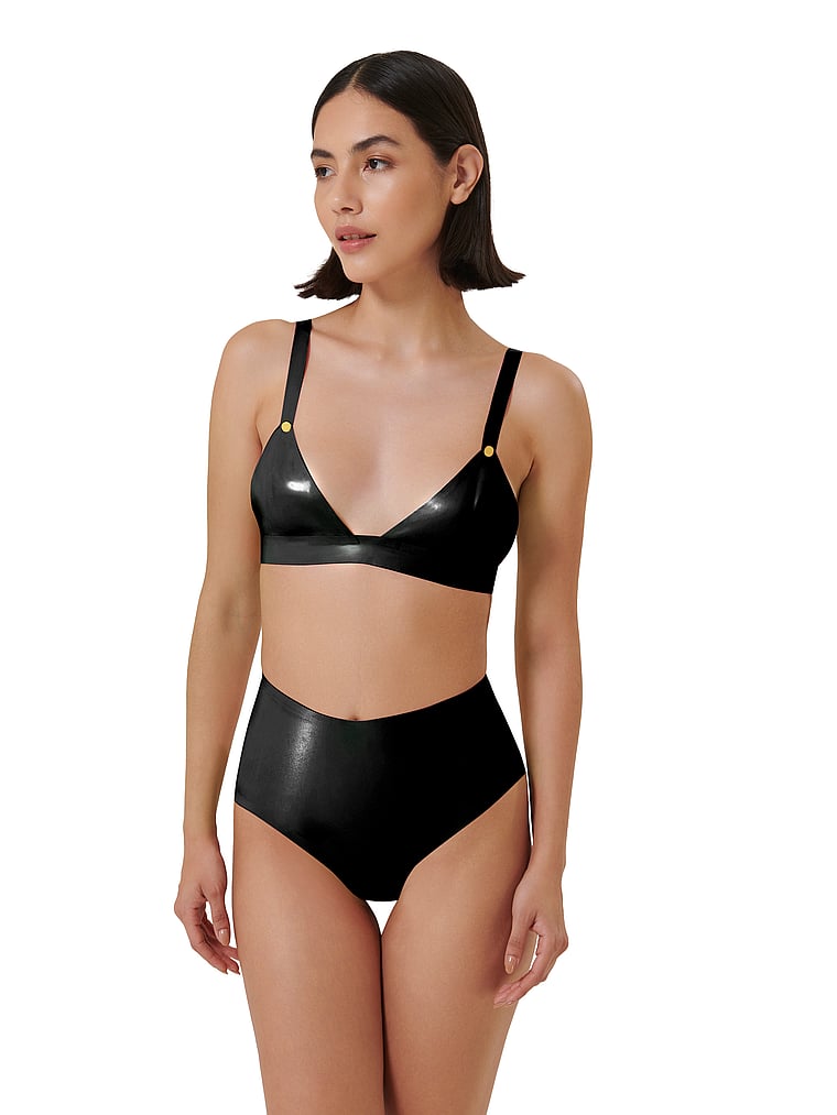 Латексные шорты с высокой талией Bluebella, black
Латексные шорты с высокой талией Bluebella, black