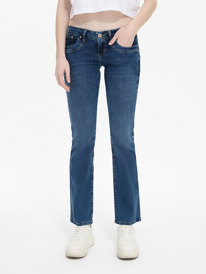 Джинсы - Bootcut fit - темно-синего цвета LTB
Джинсы - Bootcut fit - темно-синего цвета LTB