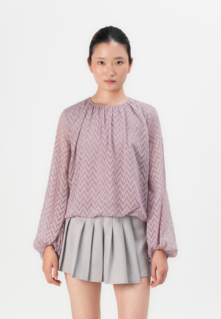 Блуза VILA VINECHEL O NECK , Toadstool/Mauve
Блуза VILA VINECHEL O NECK , Toadstool/Mauve