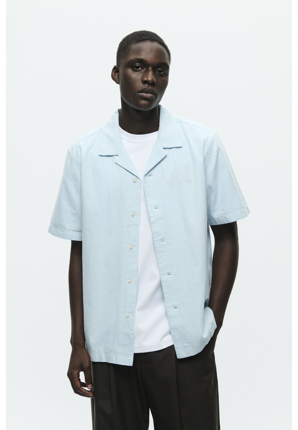 Рубашка AARON RESORT DOUBLE A BY W.W., светло-голубой
Рубашка AARON RESORT DOUBLE A BY W.W., светло-голубой