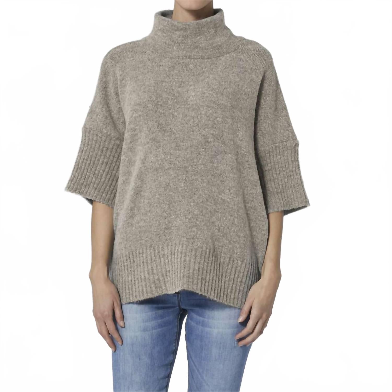 Хадсон Свитер оверсайз с воротником капюшоном в цвете тауп COCO + CARMEN, Taupe
Хадсон Свитер оверсайз с воротником капюшоном в цвете тауп COCO + CARMEN, Taupe