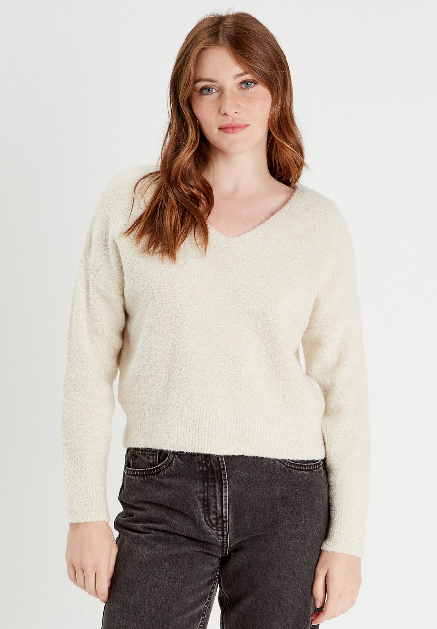Джемпер Cache Cache MIT LANGEN ÄRMELN UND V-AUSSCHNITT, Ecru/Off-White
Джемпер Cache Cache MIT LANGEN ÄRMELN UND V-AUSSCHNITT, Ecru/Off-White
