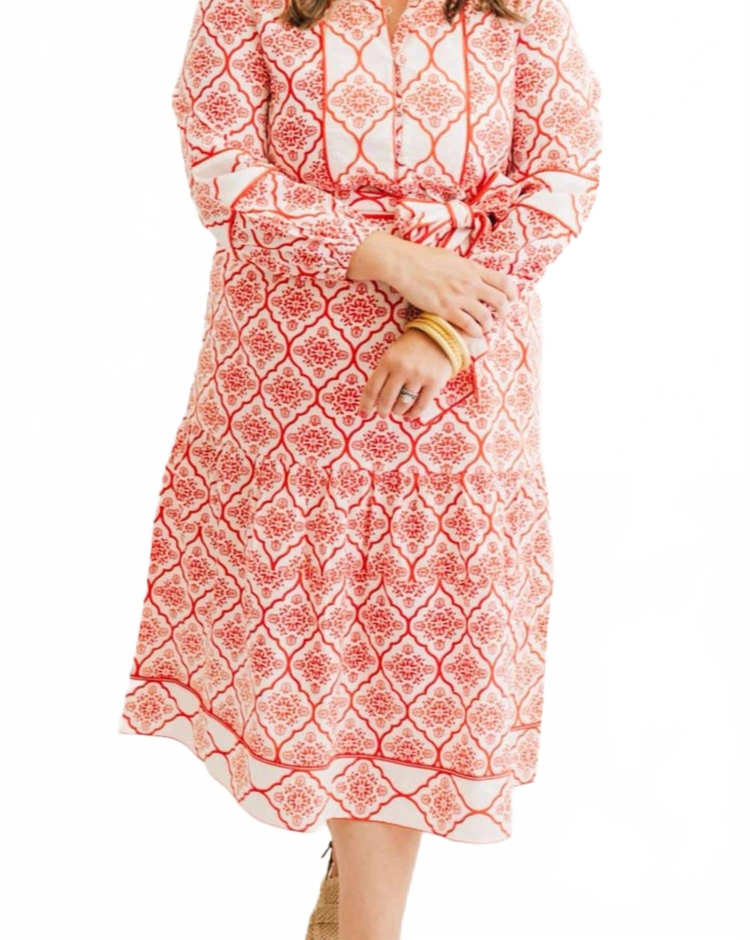 Платье макси Caroline в Clementine Court Heart Of Grace, Clementine Court
Платье макси Caroline в Clementine Court Heart Of Grace, Clementine Court