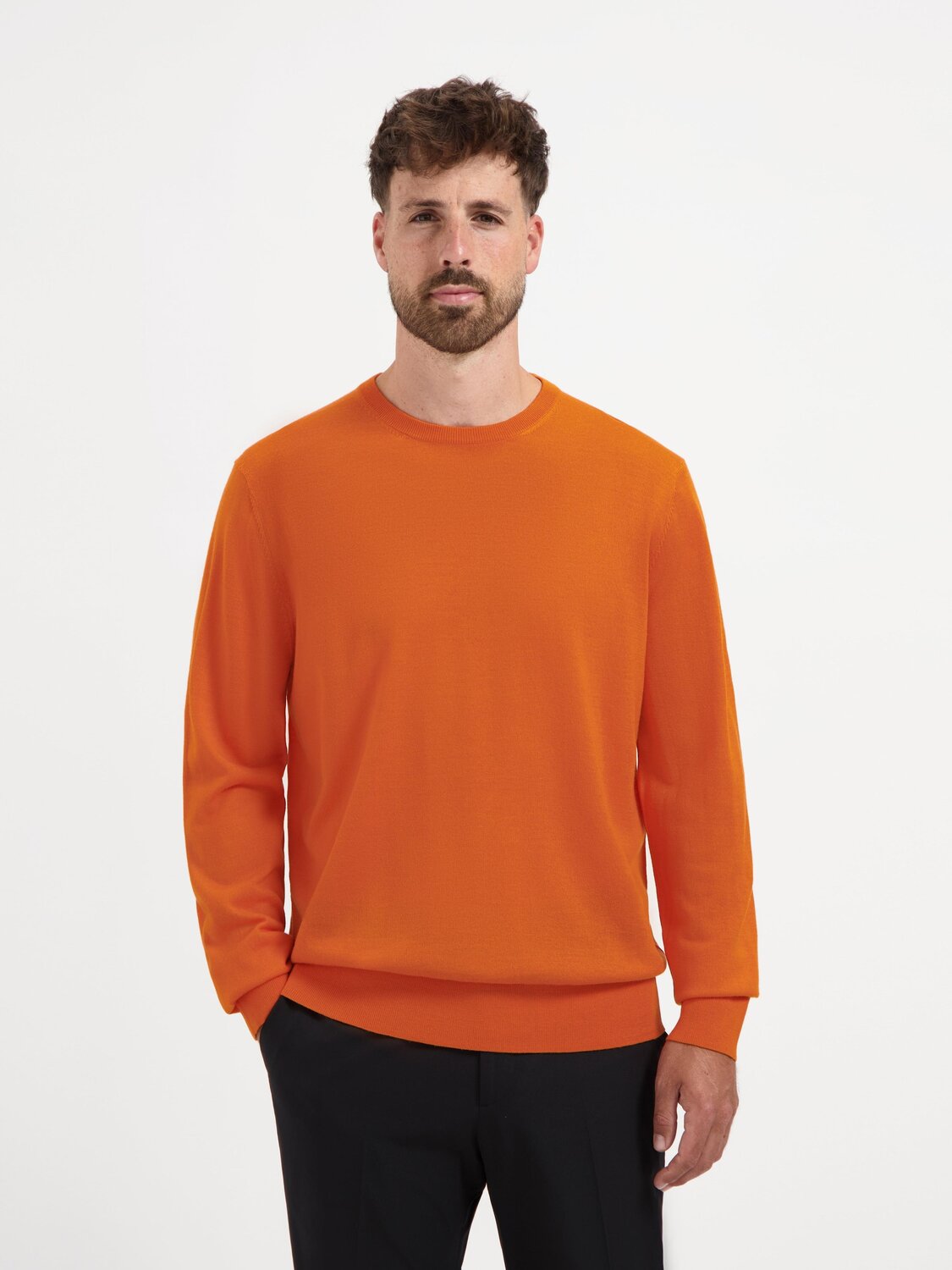 Merso Свитер в оранжевом цвете
Merso Свитер в оранжевом цвете