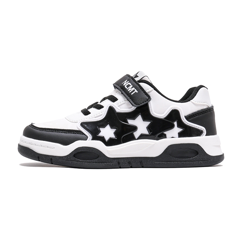 Детские скейтерские кроссовки Kids YUZHAOLIN, черный/белый
Детские скейтерские кроссовки Kids YUZHAOLIN, черный/белый