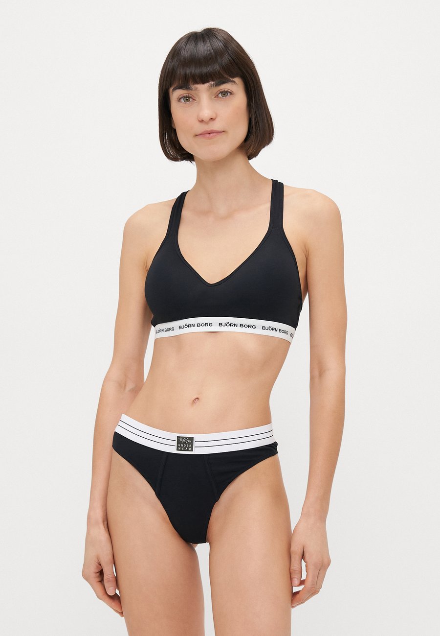 Трусы Björn Borg ORIGINAL THONG 2 PACK, Black
Трусы Björn Borg ORIGINAL THONG 2 PACK, Black