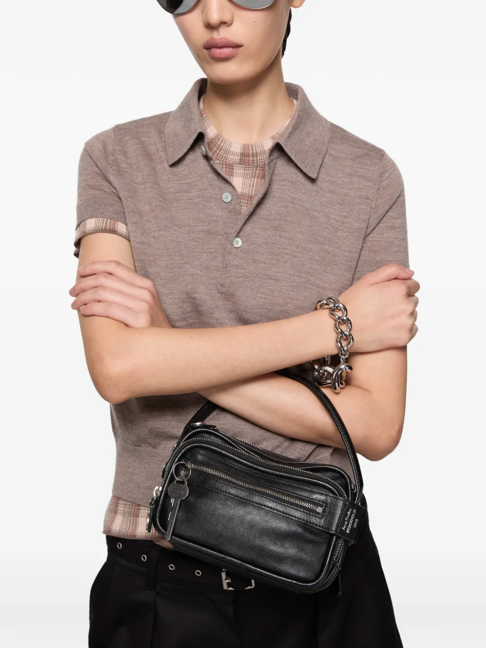 Объемный цепочный браслет Acne Studios, серебристый
Объемный цепочный браслет Acne Studios, серебристый