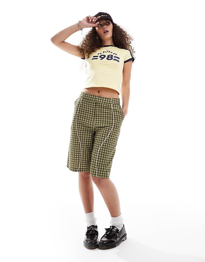 Базовый режим удовольствия. Проверьте большие шорты зеленого цвета
Базовый режим удовольствия. Проверьте большие шорты зеленого цвета