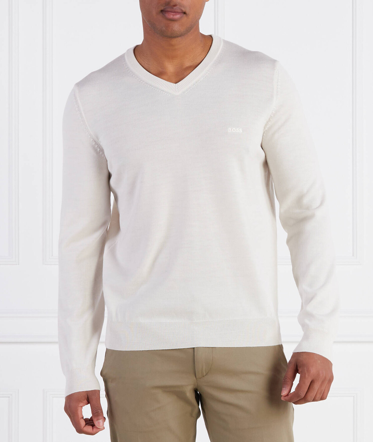 Свитер из шерсти BOSS BLACK baram-l regular fit, кремовый
Свитер из шерсти BOSS BLACK baram-l regular fit, кремовый