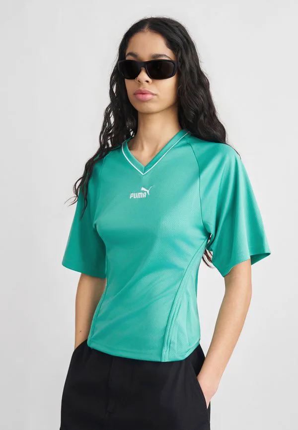 Футболка future archive с приталенным силуэтом и принтом Puma, Vibrant Green, Зеленый, Футболка future archive с приталенным силуэтом и принтом Puma, Vibrant Green
Футболка future archive с приталенным силуэтом и принтом Puma, Vibrant Green, Зеленый, Футболка future archive с приталенным силуэтом и принтом Puma, Vibrant Green