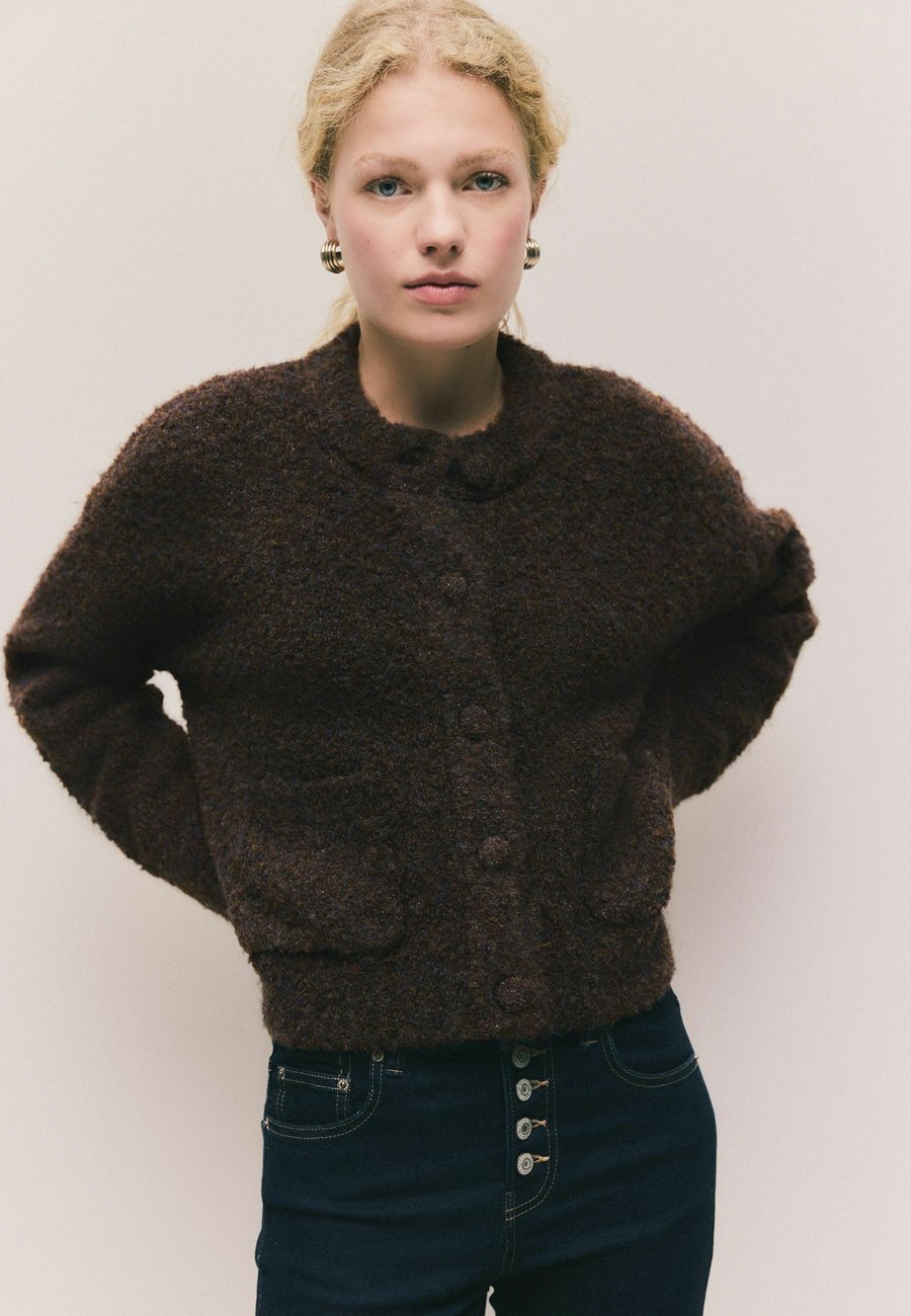 Кардиган Next BOUCLE POCKET CREW NECK, Chocolate Brown/Brown
Кардиган Next BOUCLE POCKET CREW NECK, Chocolate Brown/Brown