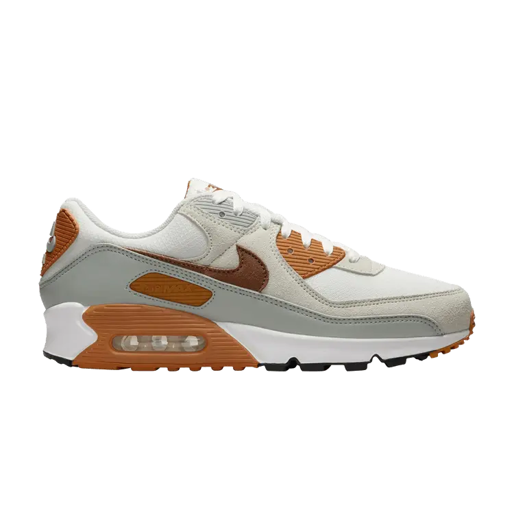 Кроссовки Nike Air Max 90 'British Tan Monarch', белый 
Кроссовки Nike Air Max 90 'British Tan Monarch', белый