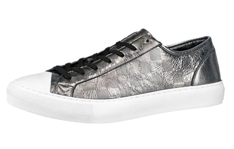 LOUIS VUITTON Стильные мужские низкие туфли для скейтбординга Tattoo, белые/серебристые
LOUIS VUITTON Стильные мужские низкие туфли для скейтбординга Tattoo, белые/серебристые