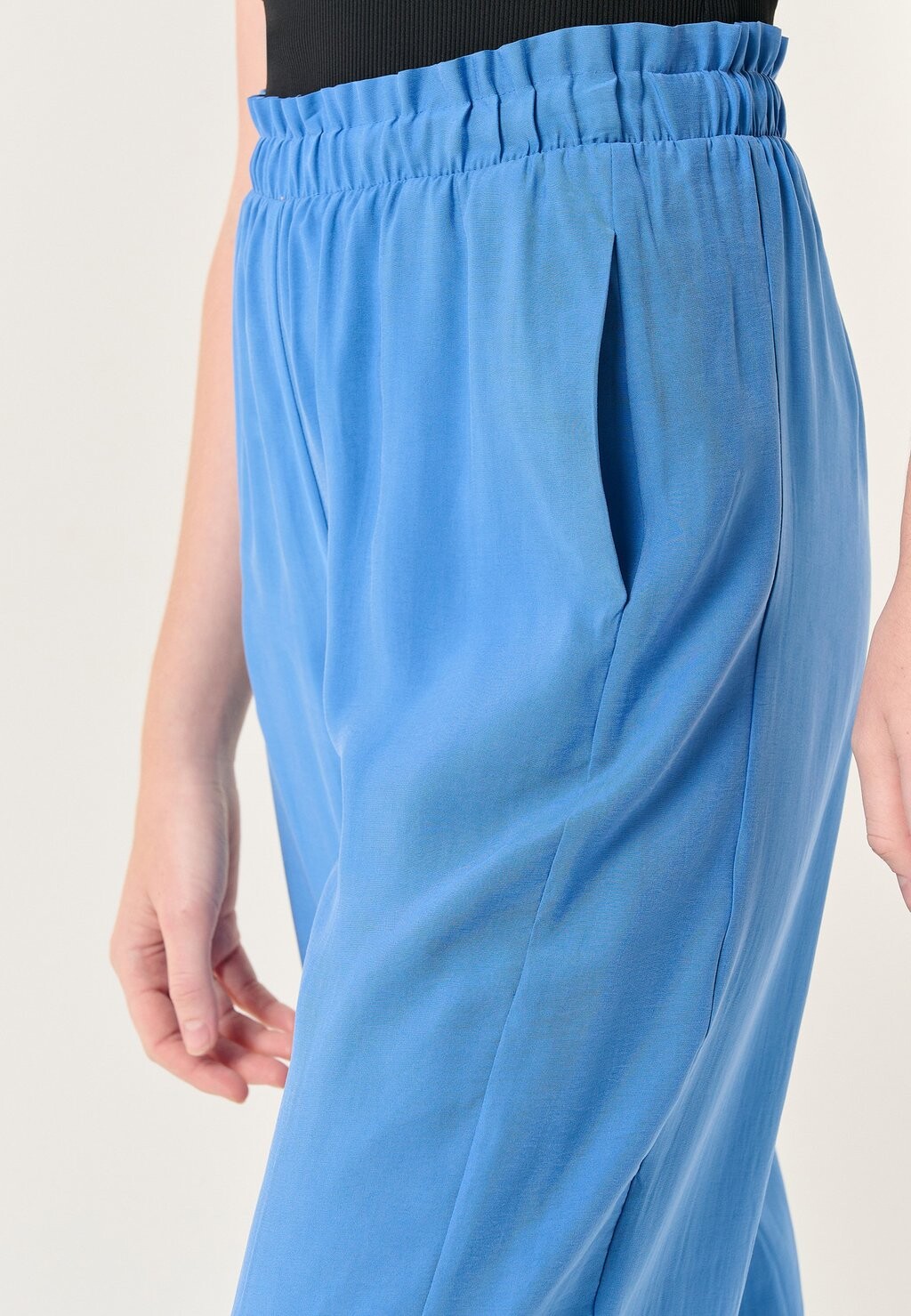 Спортивные брюки ELASTIC WAISTBAND COMFORTABLE Jimmy Key, синий
Спортивные брюки ELASTIC WAISTBAND COMFORTABLE Jimmy Key, синий