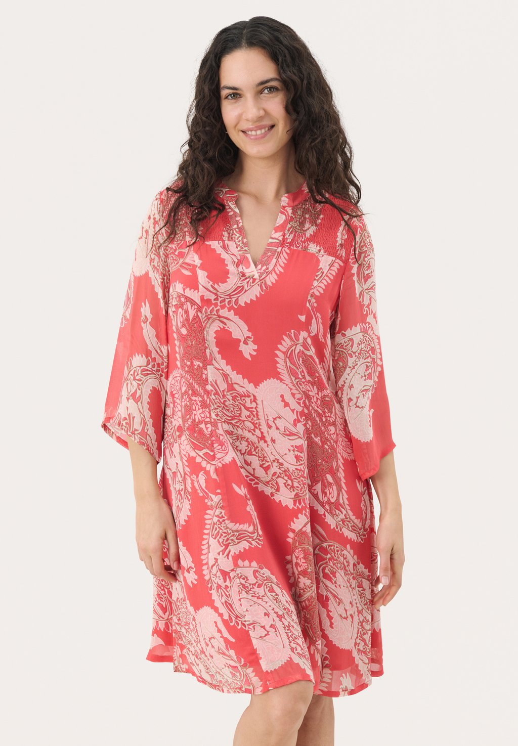 Повседневное платье ELKA Part Two, светло-красный
Повседневное платье ELKA Part Two, светло-красный