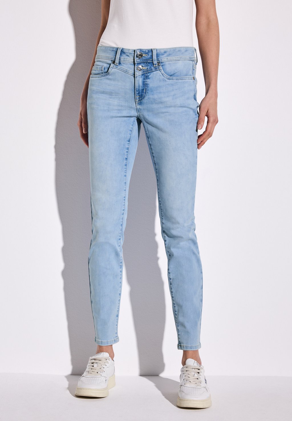 Джинсы облегающего кроя Street One, светло-голубой
Джинсы облегающего кроя Street One, светло-голубой