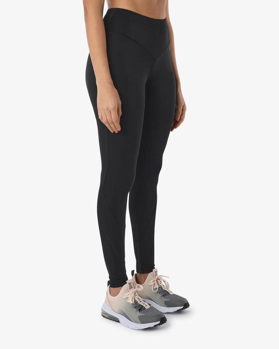 JAKED Черные синтетические леггинсы для фитнеса для женщин
JAKED Черные синтетические леггинсы для фитнеса для женщин