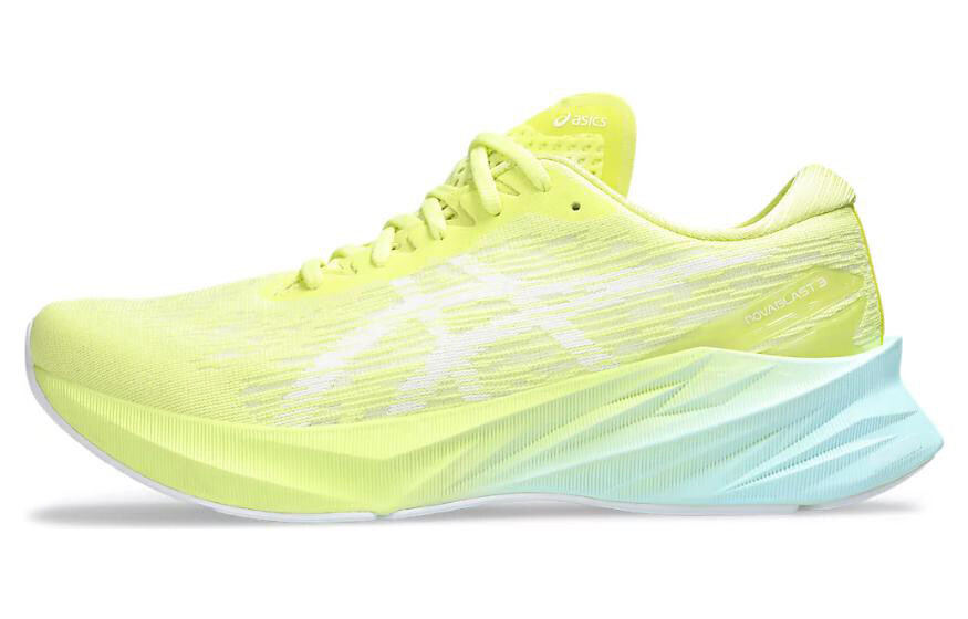 Мужские кроссовки для бега Asics Novablast 3
Мужские кроссовки для бега Asics Novablast 3