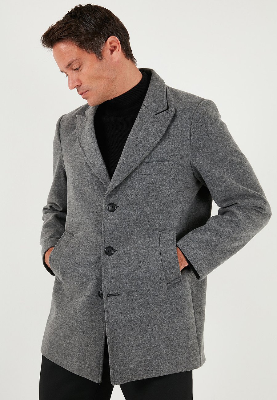 Пальто Buratti Short coat, Light Grey
Пальто Buratti Short coat, Light Grey