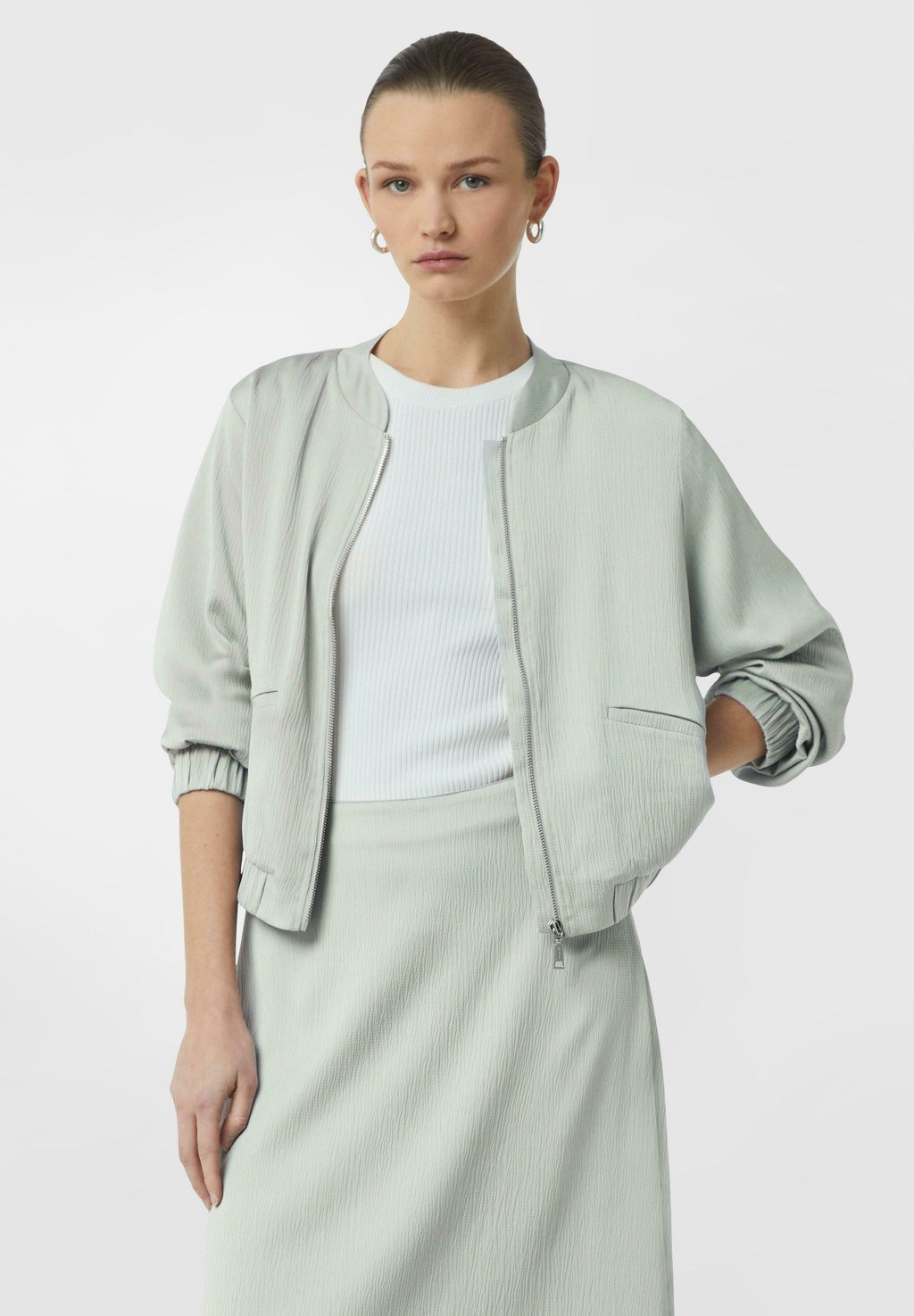 Куртка-бомбер comma, серебряный
Куртка-бомбер comma, серебряный