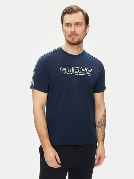 Футболка стандартного кроя Guess, синий
Футболка стандартного кроя Guess, синий