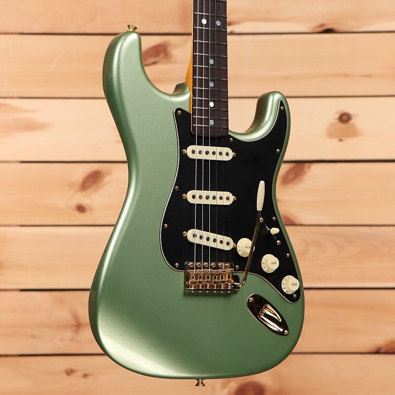 Электрогитара Fender Custom Shop Limited 1965 Dual-Mag Stratocaster Journeyman Relic - Aged Sage Green Metallic - CZ571264 - PLEK'd
Электрогитара Fender Custom Shop Limited 1965 Dual-Mag Stratocaster Journeyman Relic - Aged Sage Green Metallic - CZ571264 - PLEK'd