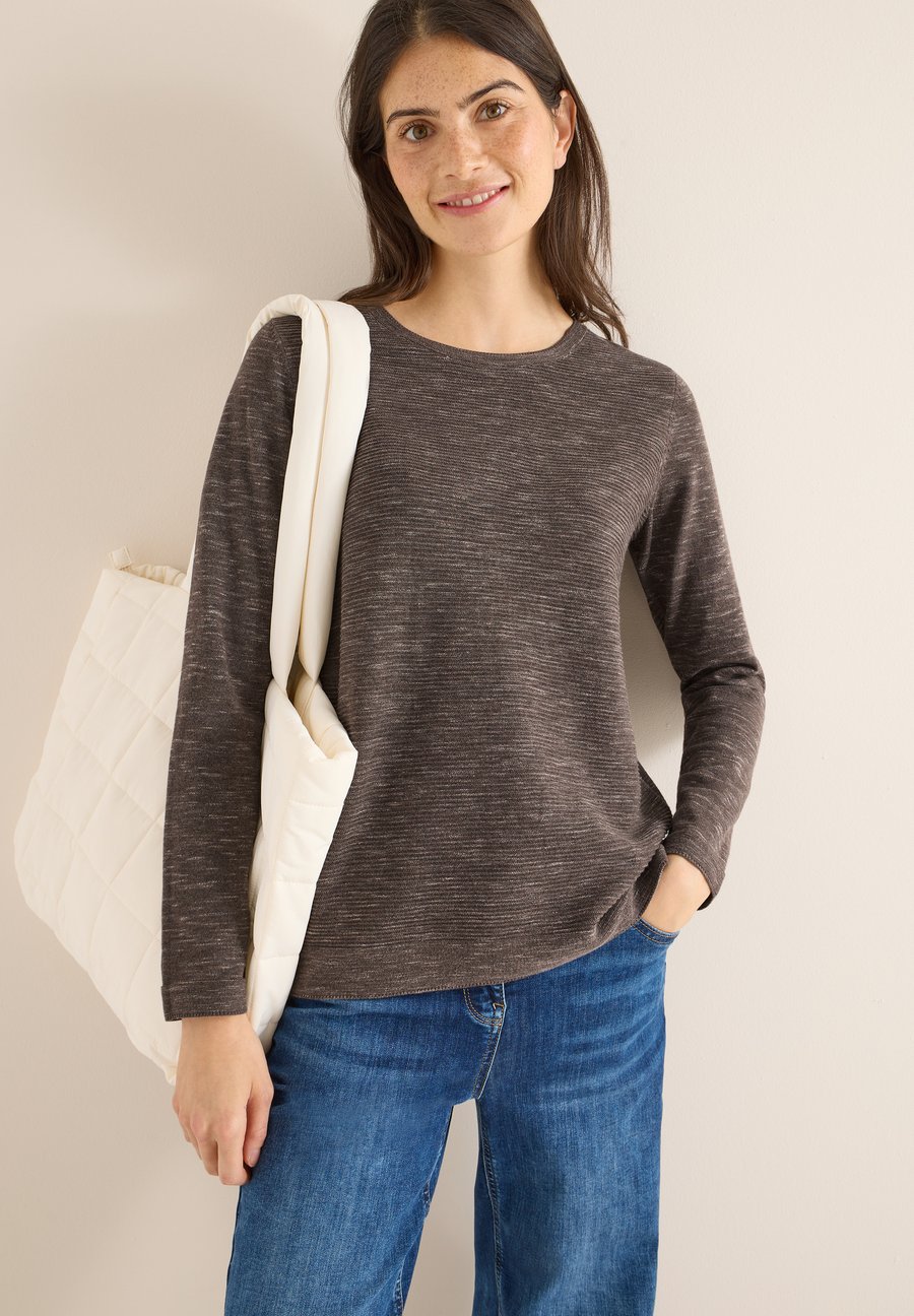 Джемпер Cecil RUNDHALS STRUKTURPULLOVER, Braun/Dark Brown
Джемпер Cecil RUNDHALS STRUKTURPULLOVER, Braun/Dark Brown