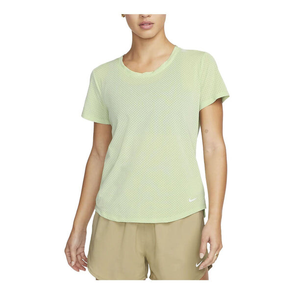 Футболка (WMNS) Nike Dri-Fit One Breathe T-shirt 'Oil Green', зеленый
Футболка (WMNS) Nike Dri-Fit One Breathe T-shirt 'Oil Green', зеленый
