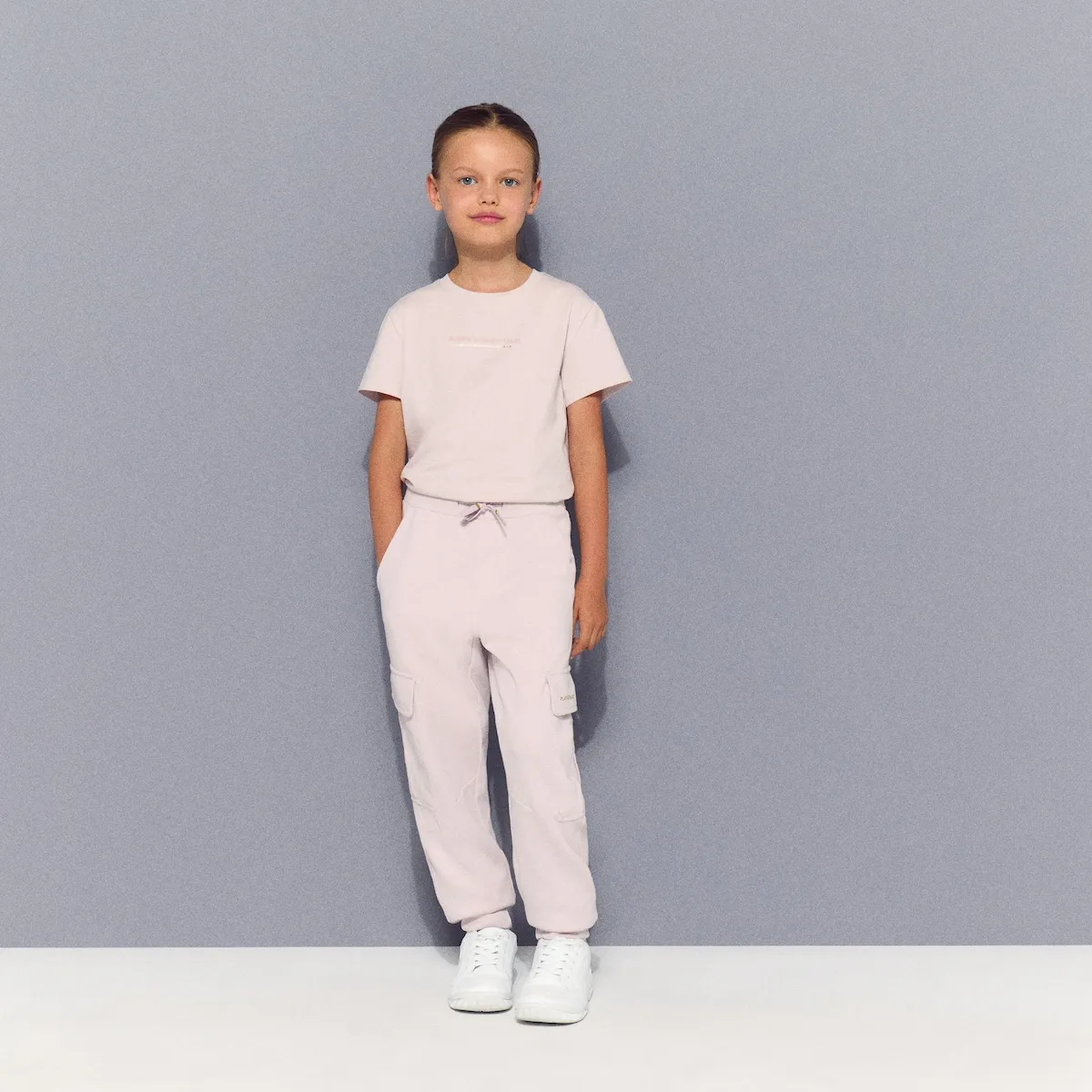 Длинные спортивные брюки-карго для девочки Boomerang, фиолетовый
Длинные спортивные брюки-карго для девочки Boomerang, фиолетовый