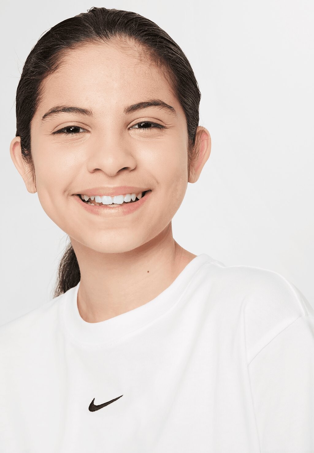 Базовая футболка TEE BOXY Nike, белый
Базовая футболка TEE BOXY Nike, белый