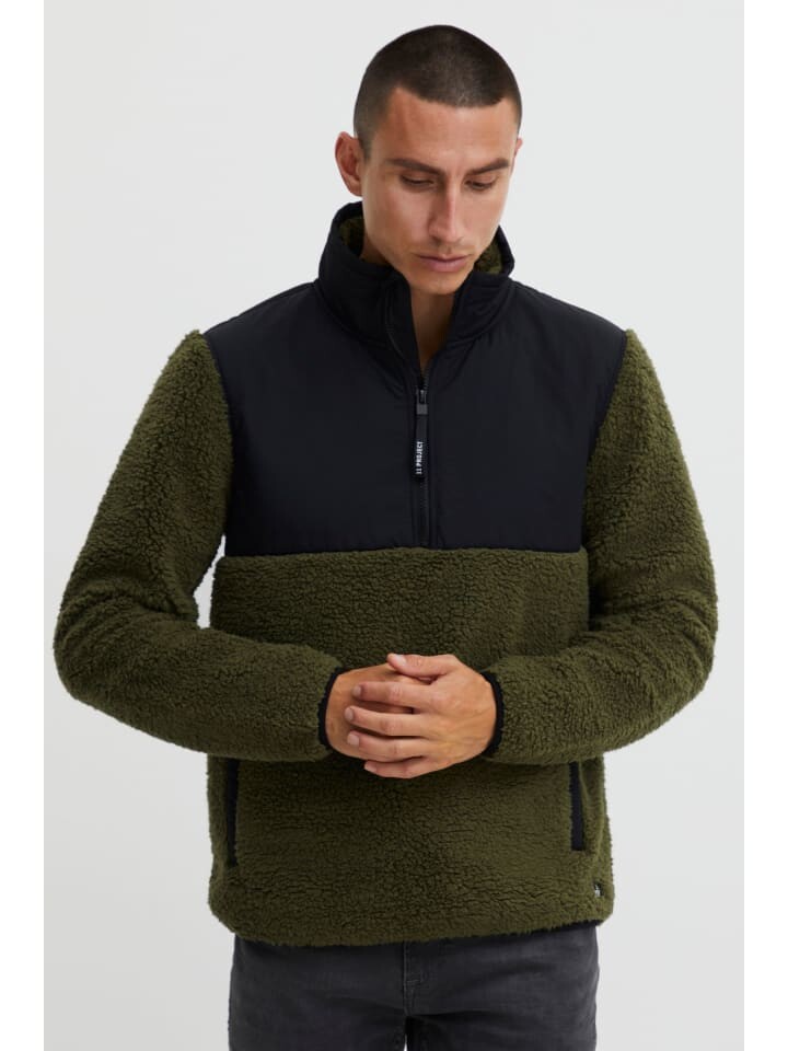 Пуловер 11 Project, зеленый
Пуловер 11 Project, зеленый