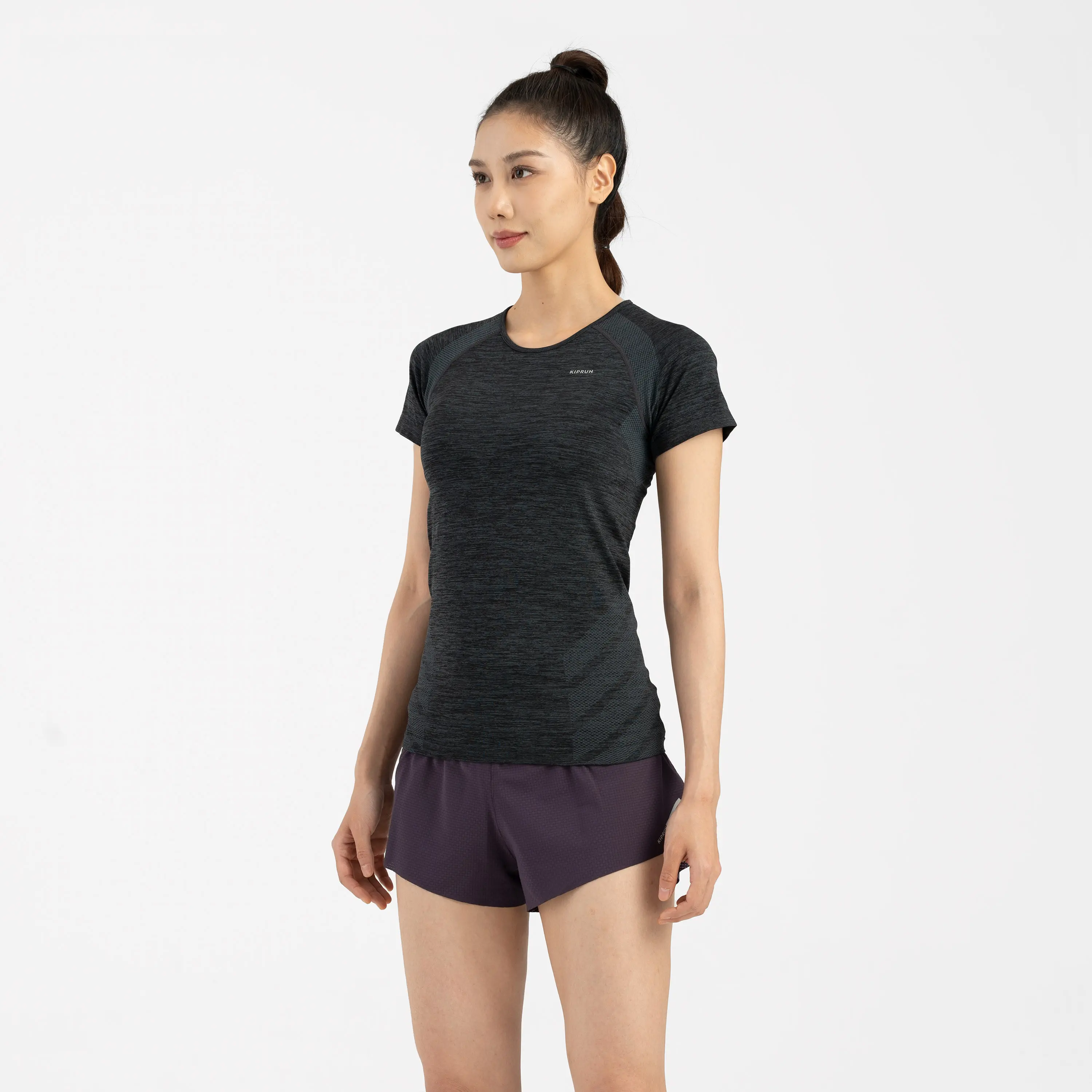 Женская беговая футболка Kiprun
Женская беговая футболка Kiprun