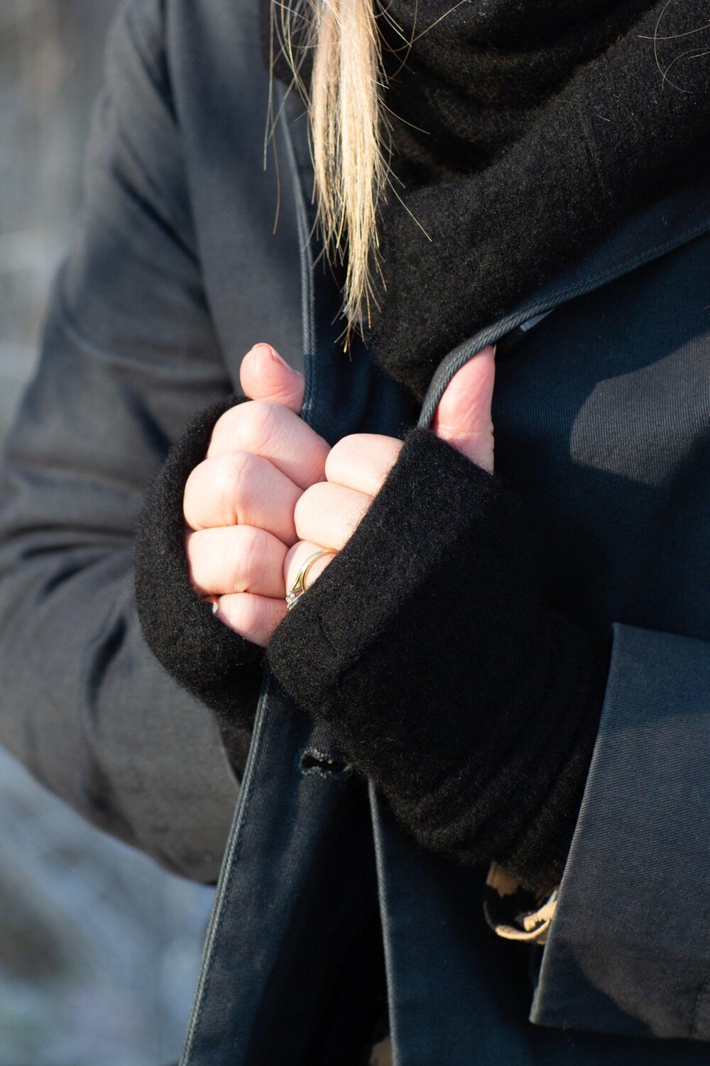 Кашемировые перчатки без пальцев Turtle Doves, черный
Кашемировые перчатки без пальцев Turtle Doves, черный