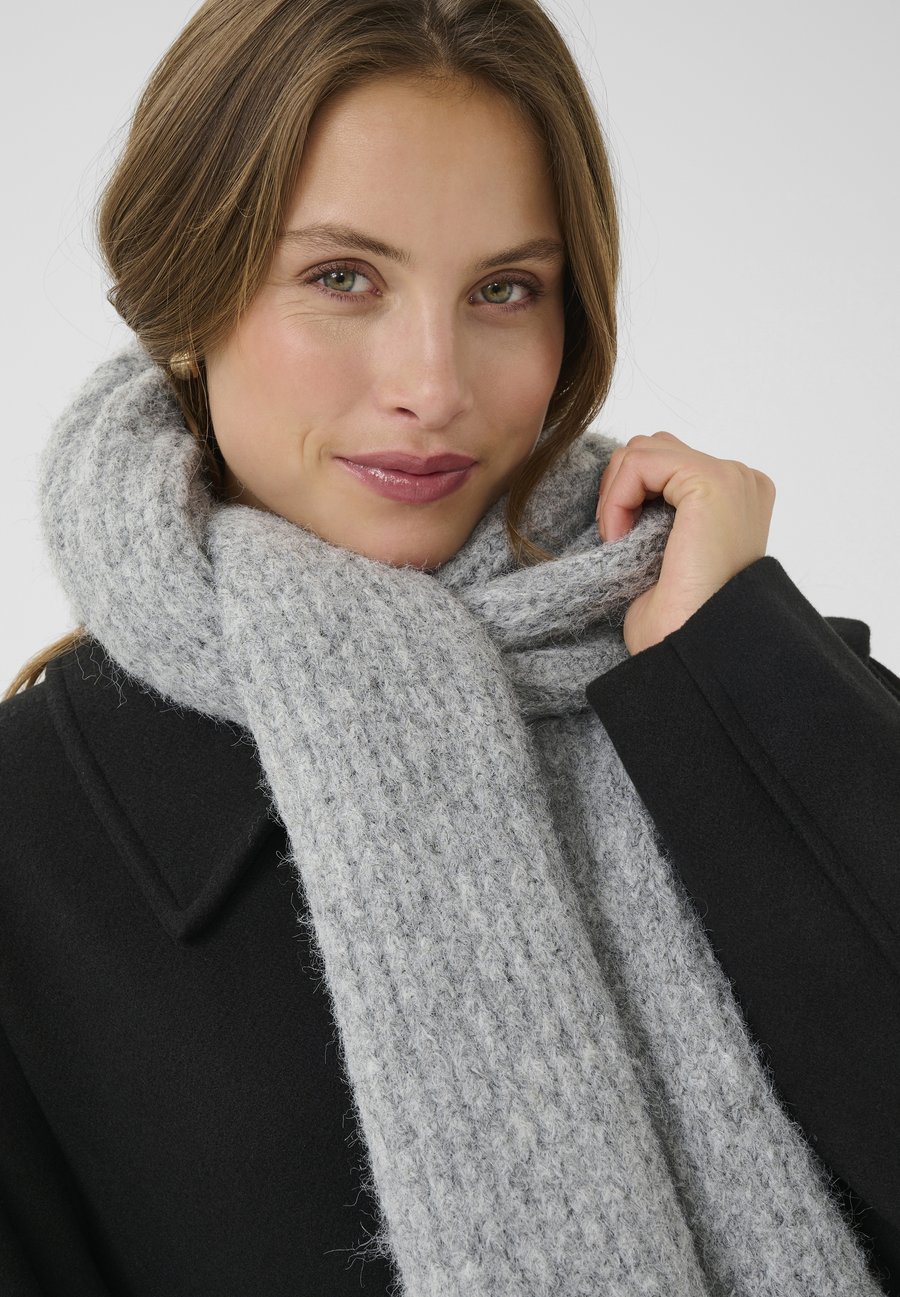 Шарф Kaffe KAhenry Knitted Scarf, Grey Melange/Grey
Шарф Kaffe KAhenry Knitted Scarf, Grey Melange/Grey